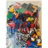 Image 2 : 821 -- MIXED LEGO BAG # 4