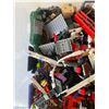 Image 2 : 832 -- LARGE LEGO TOTE