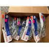 Image 2 : 836 -- BIN OF PULLS