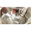 Image 3 : KITCHENAID CLASSIC 4.5 QUART 4.26L ELECTRIC COUNTERTOP TILT-HEAD STAND MIXER WITH METAL