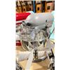 Image 2 : KITCHENAID ARTISAN 5 QUART 4.7L ELECTRIC COUNTERTOP TILT-HEAD STAND MIXER WITH BOWL & ATTACHMENTS