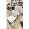 Image 1 : STACK OF 7 GREY PLASTIC COMMERCIAL STACKING CHAIRS