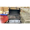 Image 2 : STERLING STAINLESS STEEL 3 BURNER PROPANE OUTDOOR GRILL WITH FOLDING SIDE PANELS