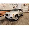 Image 1 : 2005 JEEP CHEROKEE, SILVER, 331504 KMS, FOUR WHEEL DRIVE. - B550808