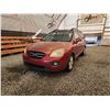Image 2 : 2008 KIA RONDO, RED, 175528 KMS, FRONT WHEEL DRIVE. - D127981