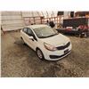 Image 10 : 2015 KIA RIO, WHITE, 150215 KMS, FRONT WHEEL DRIVE. - D429876