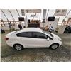 Image 13 : 2015 KIA RIO, WHITE, 150215 KMS, FRONT WHEEL DRIVE. - D429876