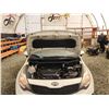Image 32 : 2015 KIA RIO, WHITE, 150215 KMS, FRONT WHEEL DRIVE. - D429876