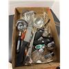 Image 1 : Kitchen utensils