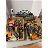 Image 1 : Tools and grinder
