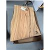 Image 2 : Oliver wood, cutting board