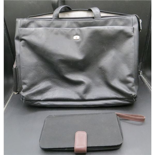 Wenger Black Laptop Bag 17" Long x 12" High & Business Card Holder