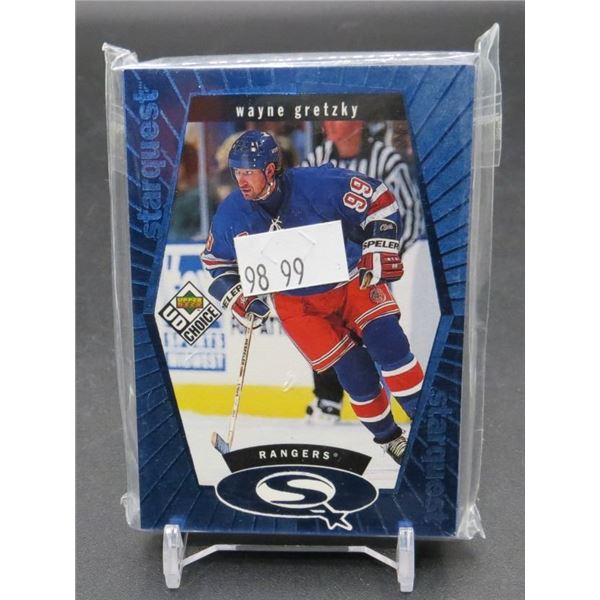 1998-99 UD Choice StarQuest Blue Complete set 30 Cards