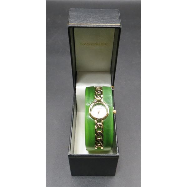 Vernier Imitation Jade Bangel Ladies Watch