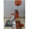 Image 1 : Halloween Decor: Spider Webs, Nightlights, 4 Napkin Packs, Metal Yard Stake, And More