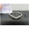 Image 1 : 14k White Gold Ring With Diamonds, 1.5 Grams, Size 9