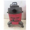 Image 2 : Shop – Vac 4 Gal Wet Dry Utility Use