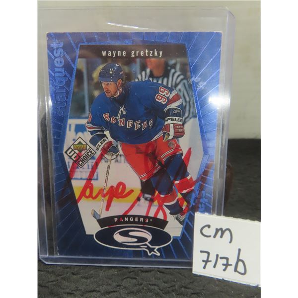 Signed Wayne Gretzky Card