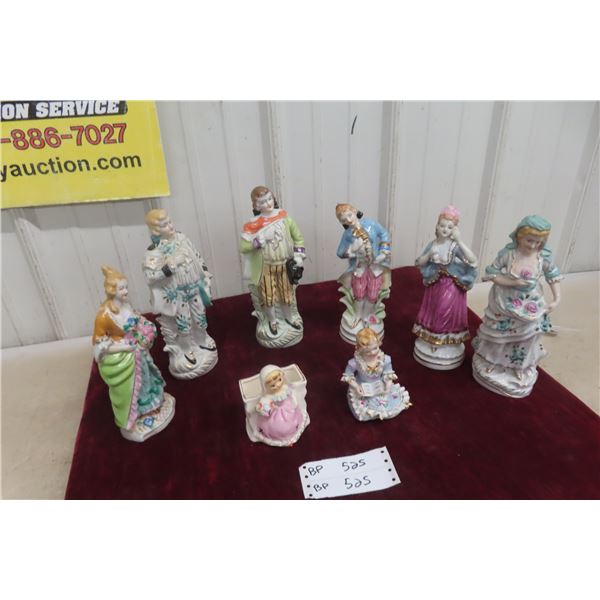 Japanese Porcelaine Figuirine