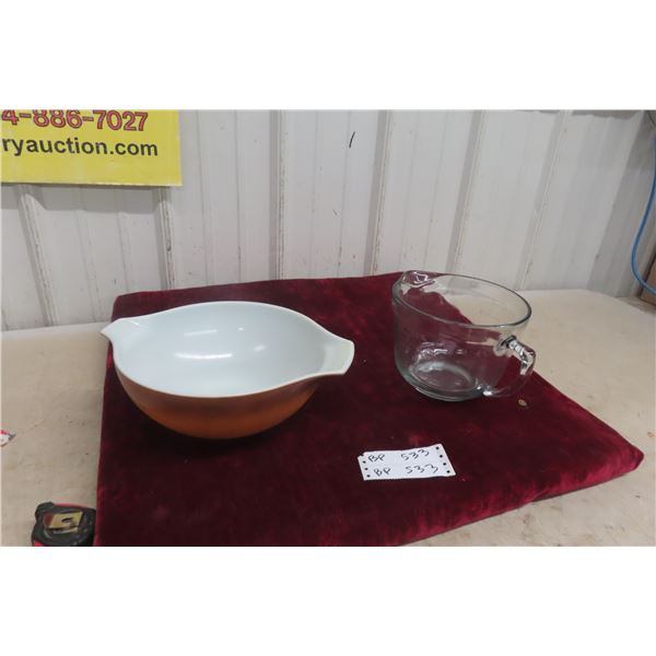 1 Large Anchor Measuring Cup - 1 Pyrex Bowl