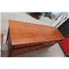 Image 3 : 6 Drawer Dresser 31'' x 60'' x 20'' 