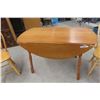 Image 2 : Drop Leaf Table 29'' x 48'' x 48'' with 4 Chairs 