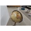 Image 3 : Globe on Stand 