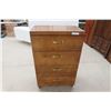 Image 1 : Dresser 4 Drawer 43'' x 27 1/2'' x 16 1/2'' 