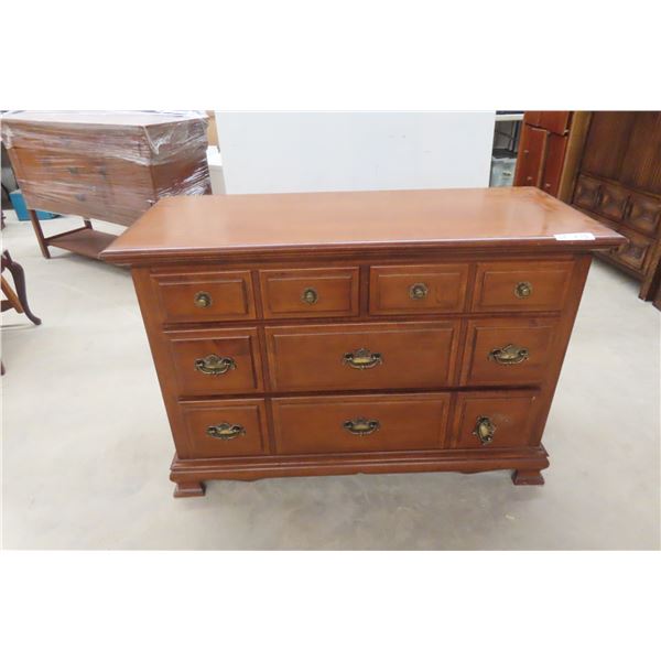 Maple Dresser 32'' x 47'' x 20'' 