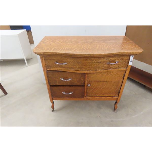 Oak Washstand with Commode Drawer 30'' x 34'' x