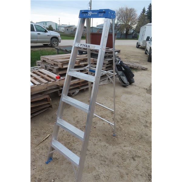 Aluminum 6ft Step Ladder 
