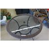 Image 2 : Patio Table 29'' H x 38'' Diameter 