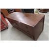 Image 2 : Oak 1/4 Cut Buffet Mission-Style 28'' x 66'' x 22'' 