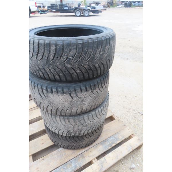 4 Tires 235/40 R18 Kumho 
