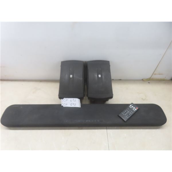 Yamaha soundbar and 2 wall mount speakers w/ remote no cords