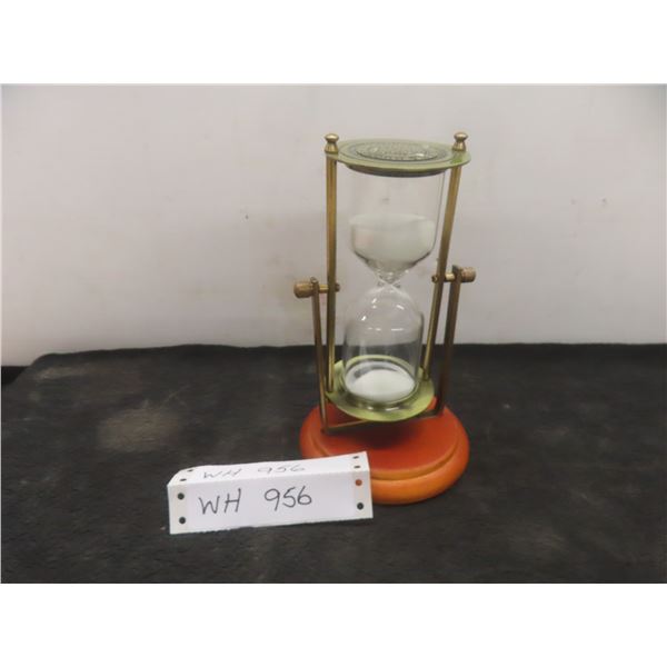 Kelvin Hughes 1917 London brass + wood hourglass