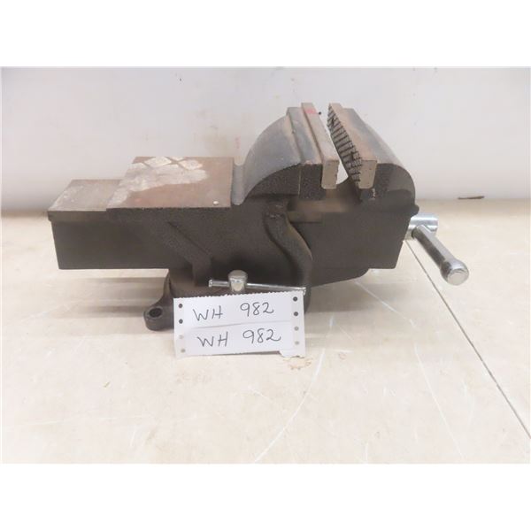 Mastercraft 5" vice with swivel base