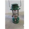Image 2 : Coleman Cooker and Lantern Model 301b