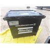 Image 8 : 4 Totes And 2 Lids