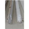 Image 2 : 4 Fluorescent Light Fixtures 48'' Long 