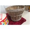 Image 2 : Humpty Dumpty Potato Chip Container, Bushel Basket, Metal Apple 