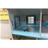 Image 5 : Vintage Metal Dollhouse with Plenty of Accessories 