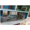 Image 8 : Vintage Metal Dollhouse with Plenty of Accessories 