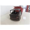 Image 2 : Lumen Pressed Metal Hydraulic Dump Truck 20'' x 8'' x 8'' 
