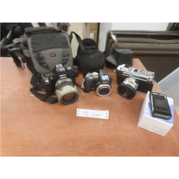 Cameras: Nikon, Olympus, Yashica & Assorted Cases +