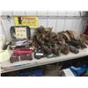 Image 1 : 5 Duck Decoys, Burlap Camo Blind, Blind, Rope W/ Pulleys, Ratchet Straps, Estrus Betty Peeing Doe