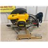 Image 1 : Dewalt 10" Miter Saw