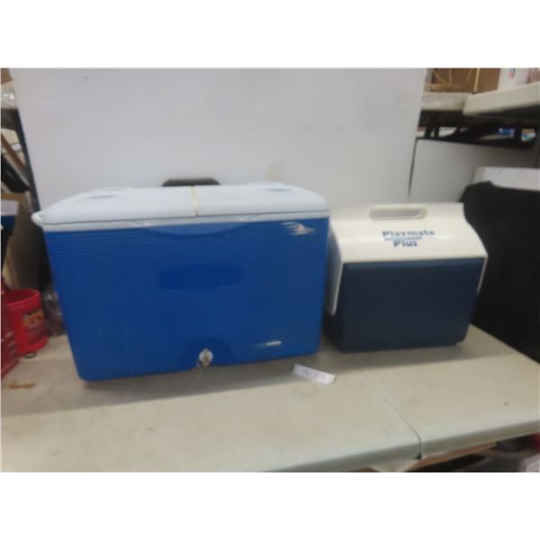 Rubbermaid Cooler & Igloo Playmate Plus