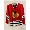 Image 1 : Chicago Blackhawks Jersey Sz Med. - Tear in Sleeve