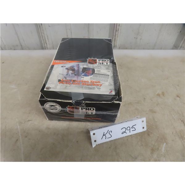 Pro Set French Hockey Cards - Sealed Pack W/ Some Tearing